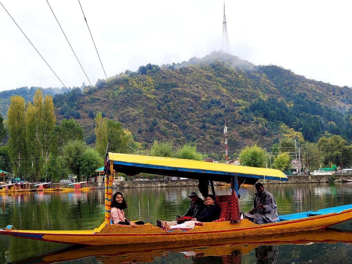 Tashkand Houseboat Srīnagar Екстериор снимка